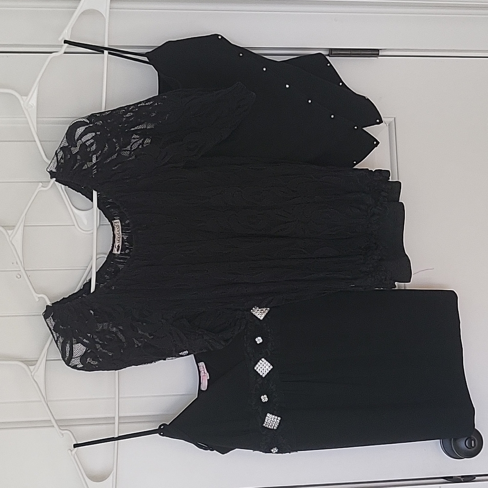 Black shirt bundle
